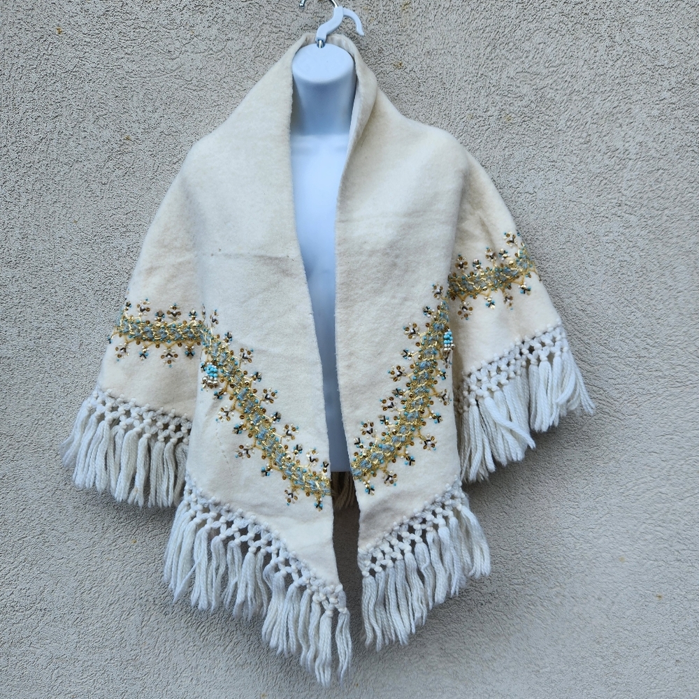 MICO-FEDUCHI Shawl Poncho Cape One Size White Southwestern Bead Work Madrid VTG